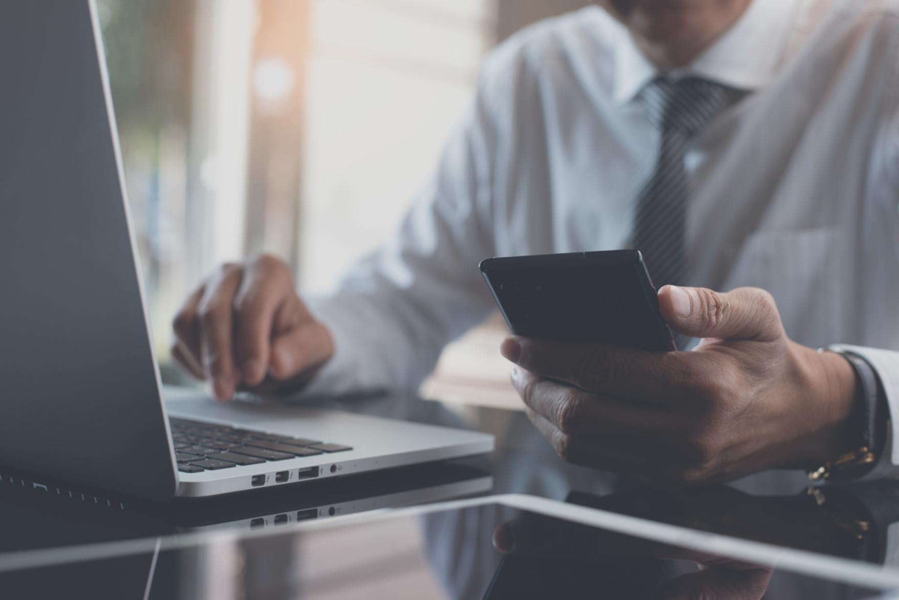 Zespół Hykydio pracujący nad systemem kategoryzacji wydatków opartym na AI